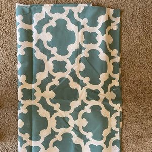 Blue and white shower curtain, 68x71